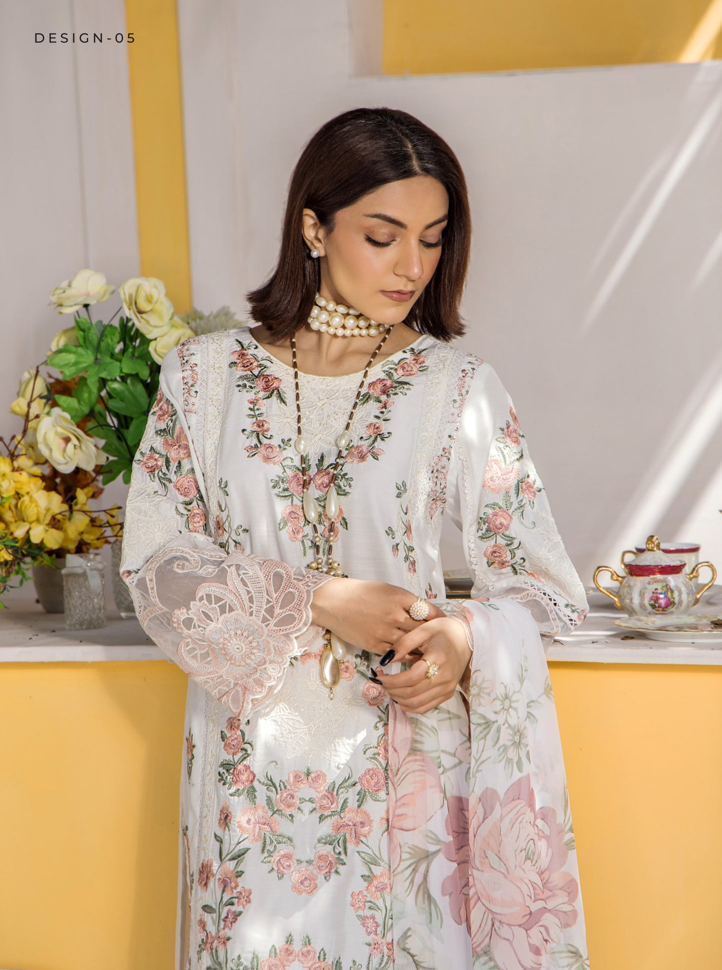 Mehnoor Traditional Thread Mulaika RTW Viscos 05