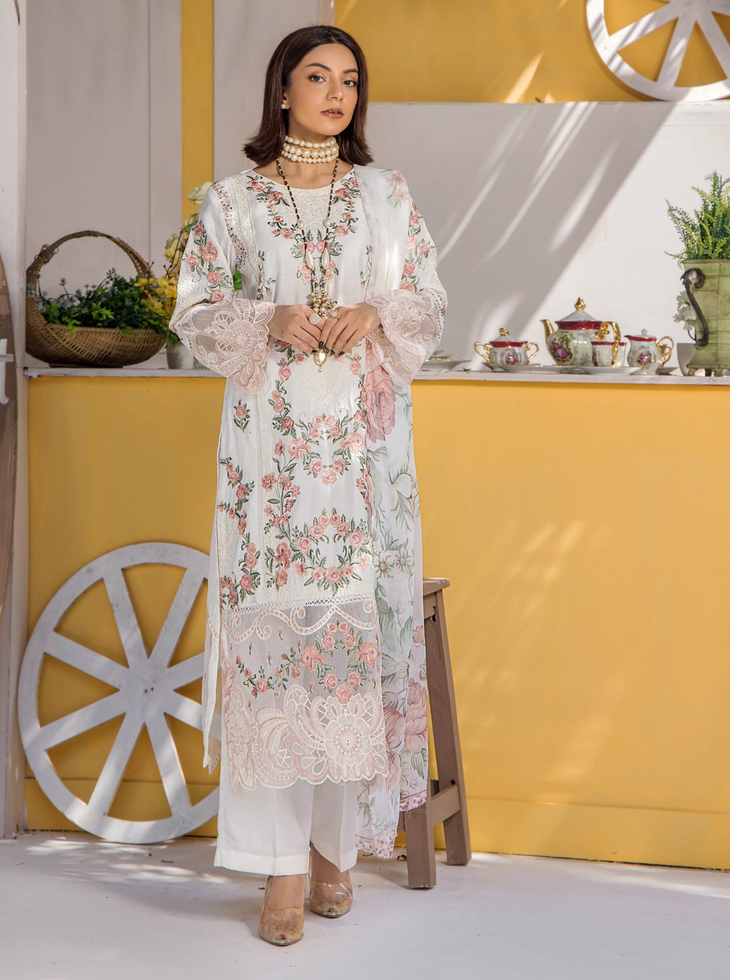 Mehnoor Traditional Thread Mulaika RTW Viscos 05