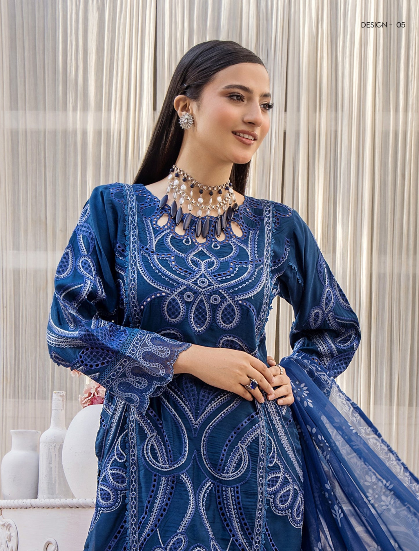 Mehnoor Traditional Thread Suraya – RTW Viscose Collection05