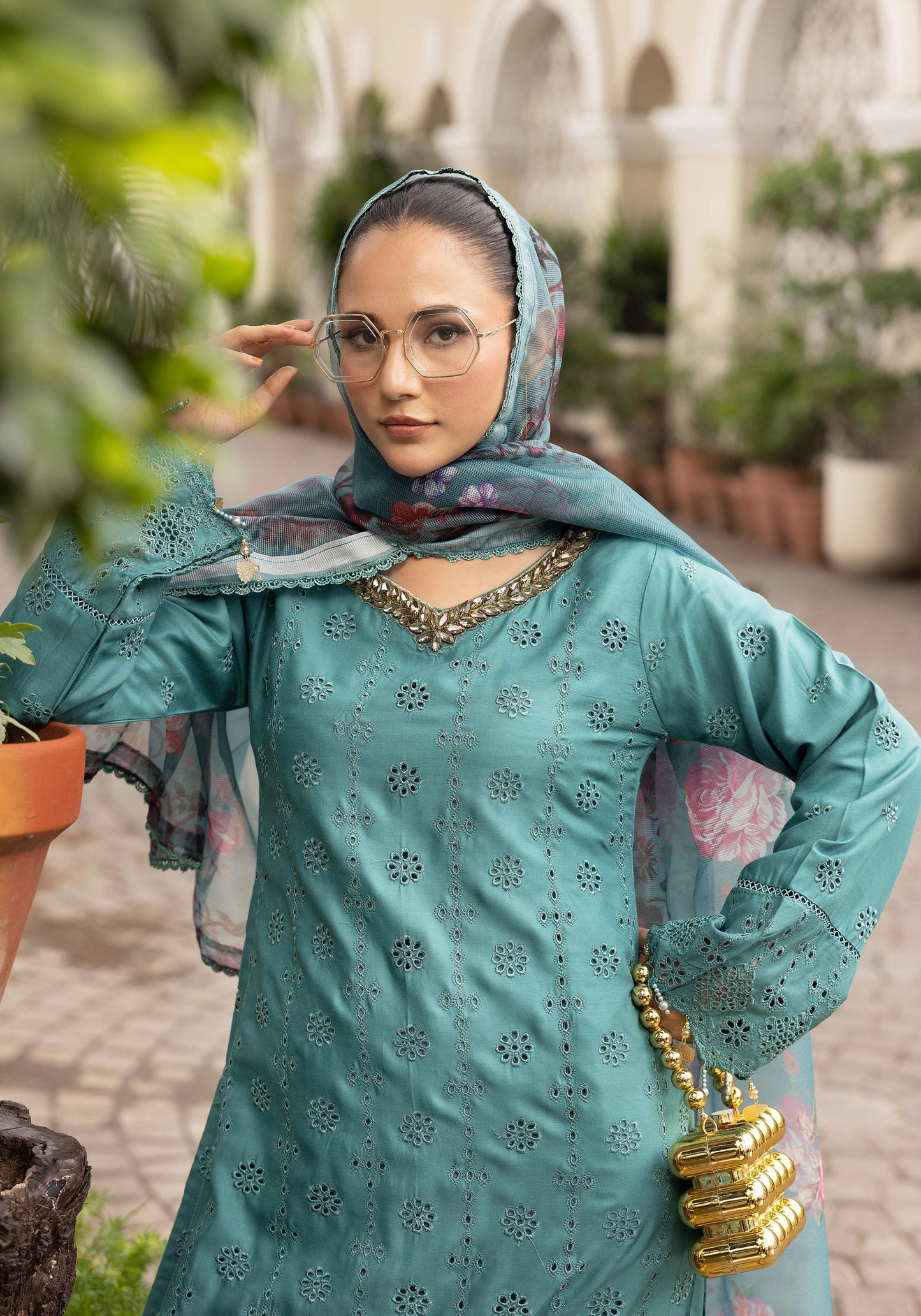 SIMRANS LUXURY HANDWORK CHICKNKARI 3PC READYMADE 506