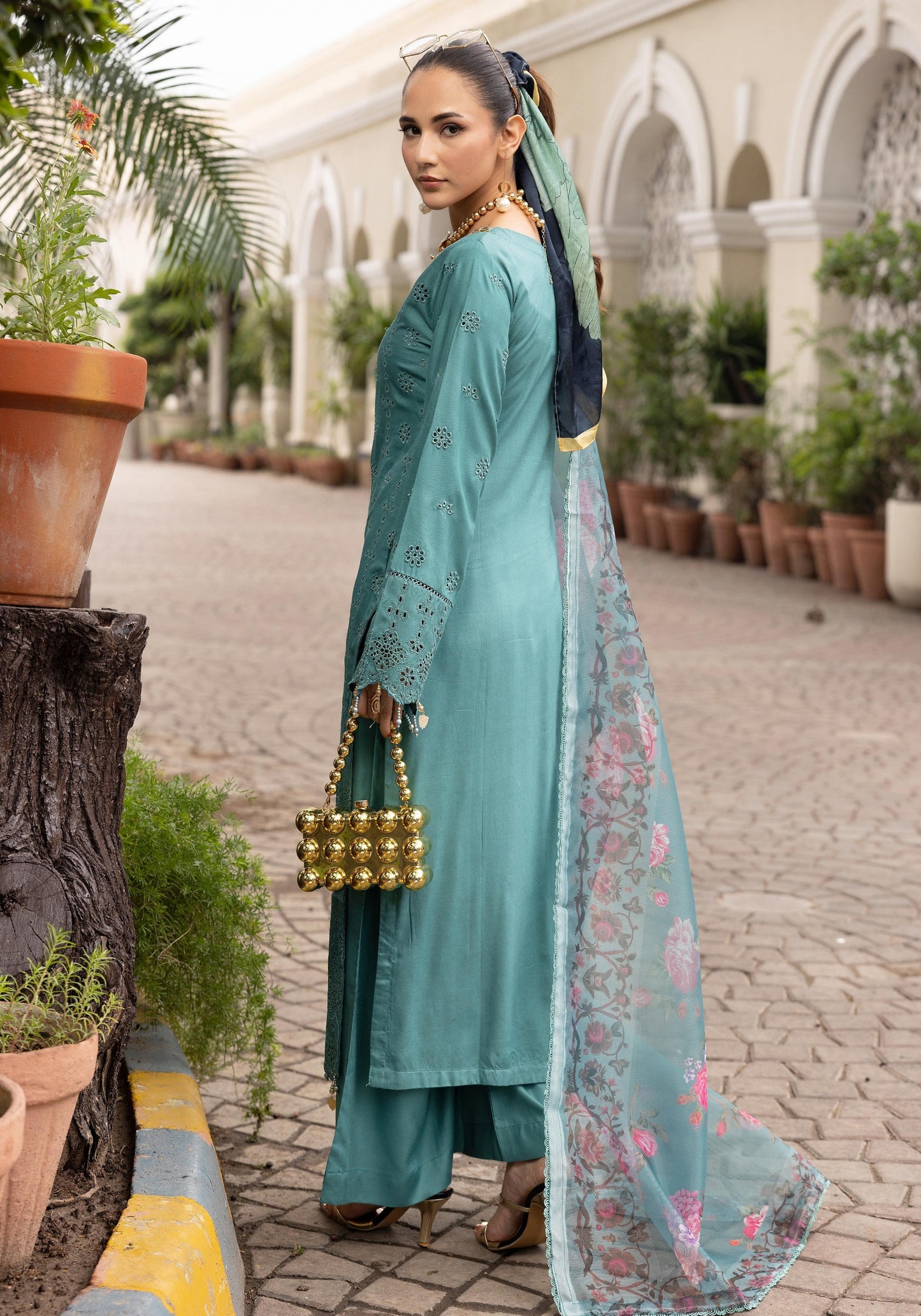 SIMRANS LUXURY HANDWORK CHICKNKARI 3PC READYMADE 506