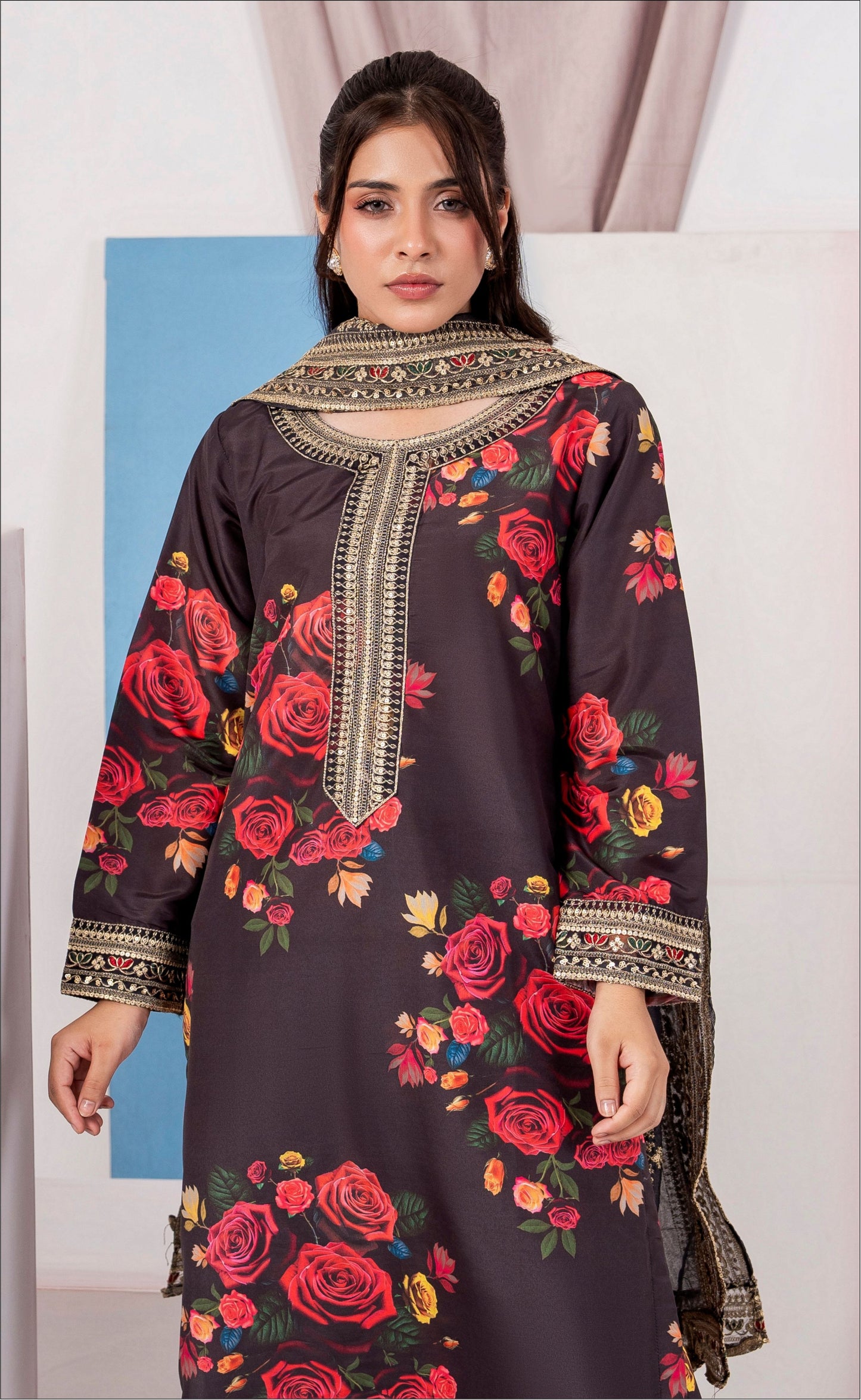 ELSA LUXURY EMBOIDERY COLLECTION SS25