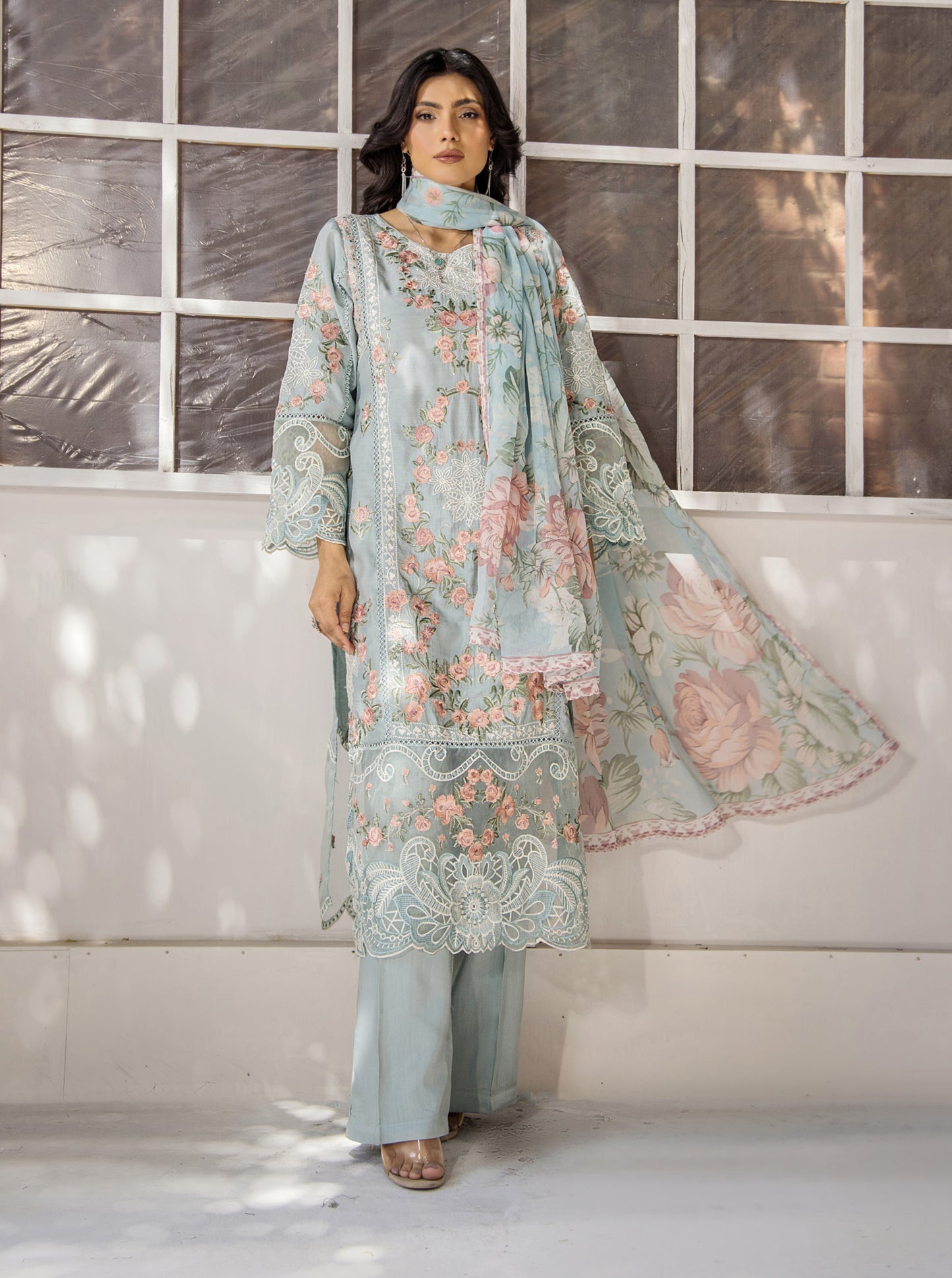 Traditional Thread Mulaika RTW Viscos 03