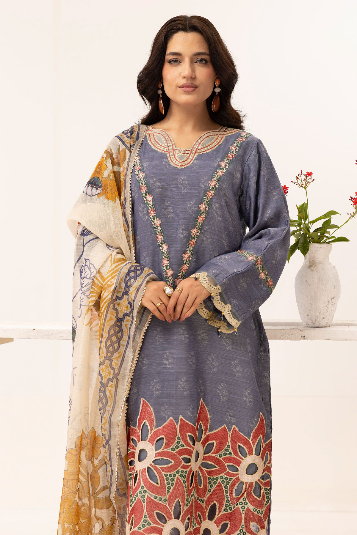 SIMRANS ‘LIBAAS-E-KHAAS’ | EMBROIDERED MONAR READYMADE | SM854 - S&S