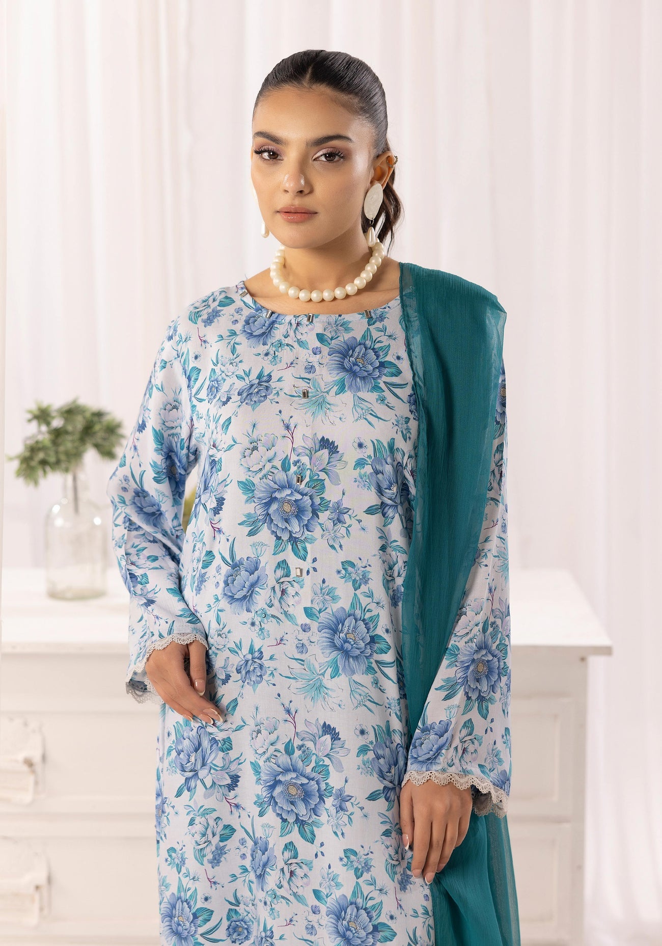 SIMRANS NAKHRA FLORAL ARABIC LAWN SUIT WITH CHIFFON DUPATTA READYMADE 02 - S&S