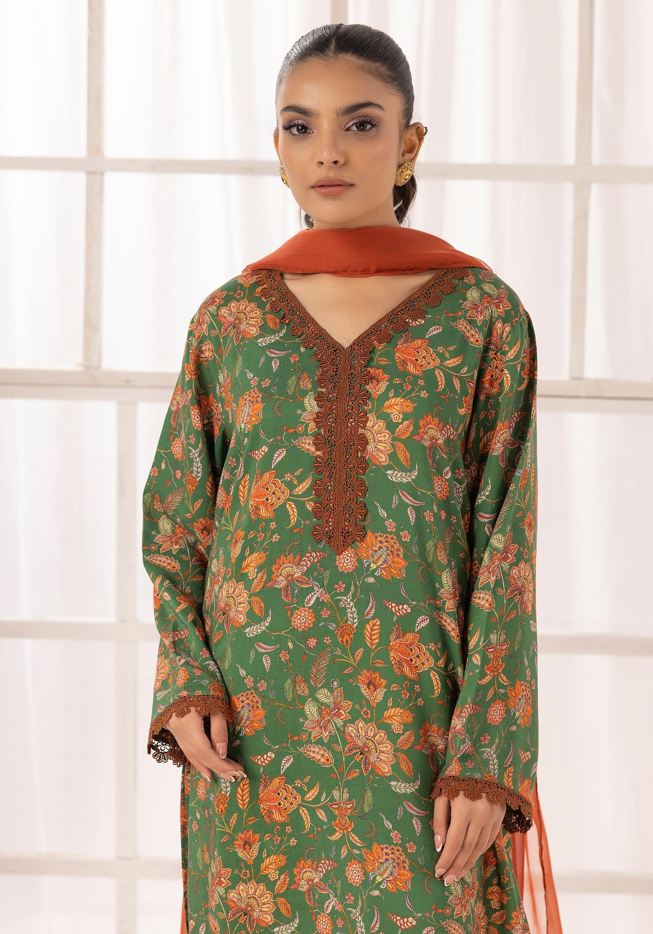 SIMRANS NAKHRA FLORAL ARABIC LAWN SUIT WITH CHIFFON DUPATTA READYMADE 03 - S&S