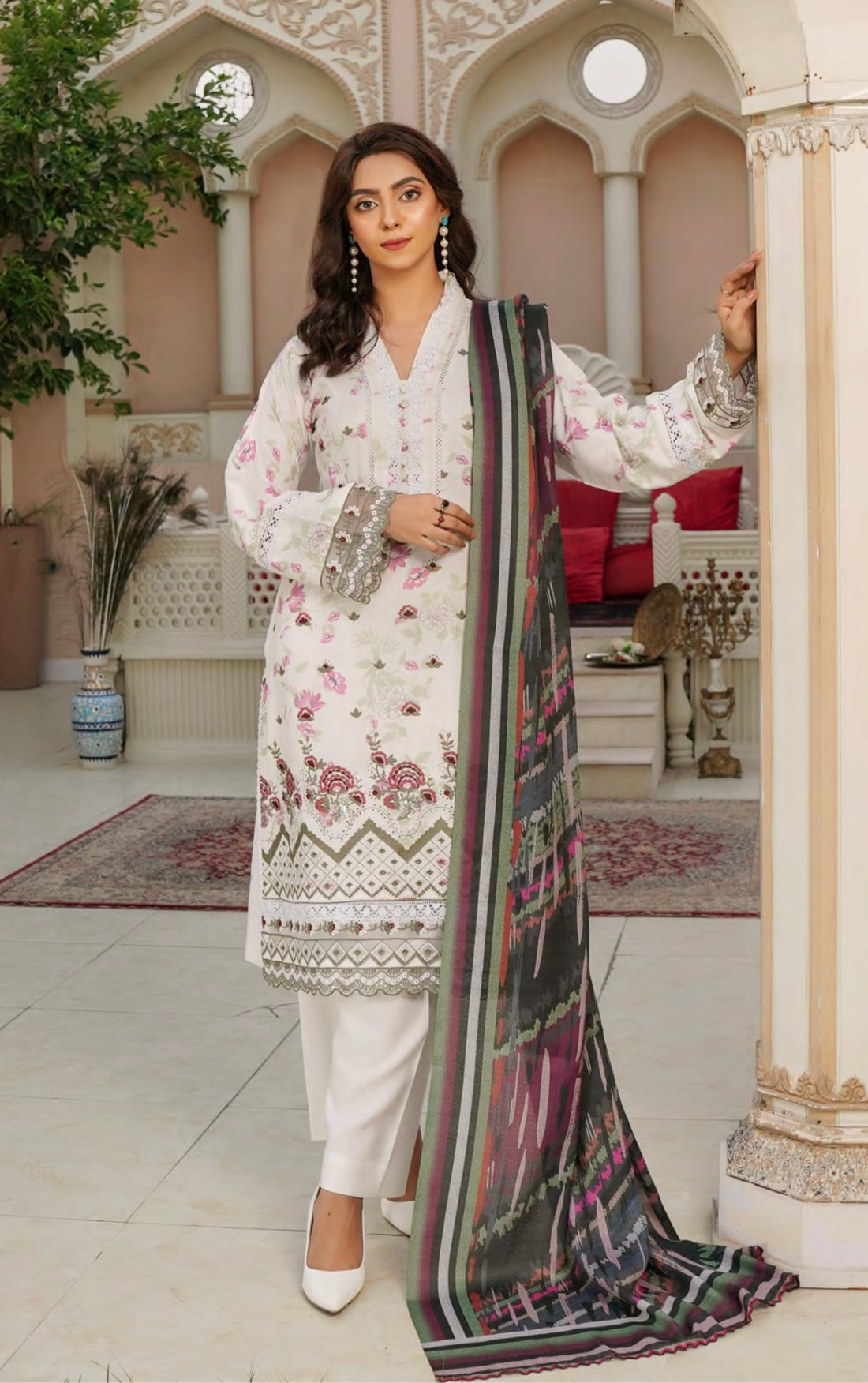 MUNIRA | EMBROIDERED DHANAK READYMADE | MZ13