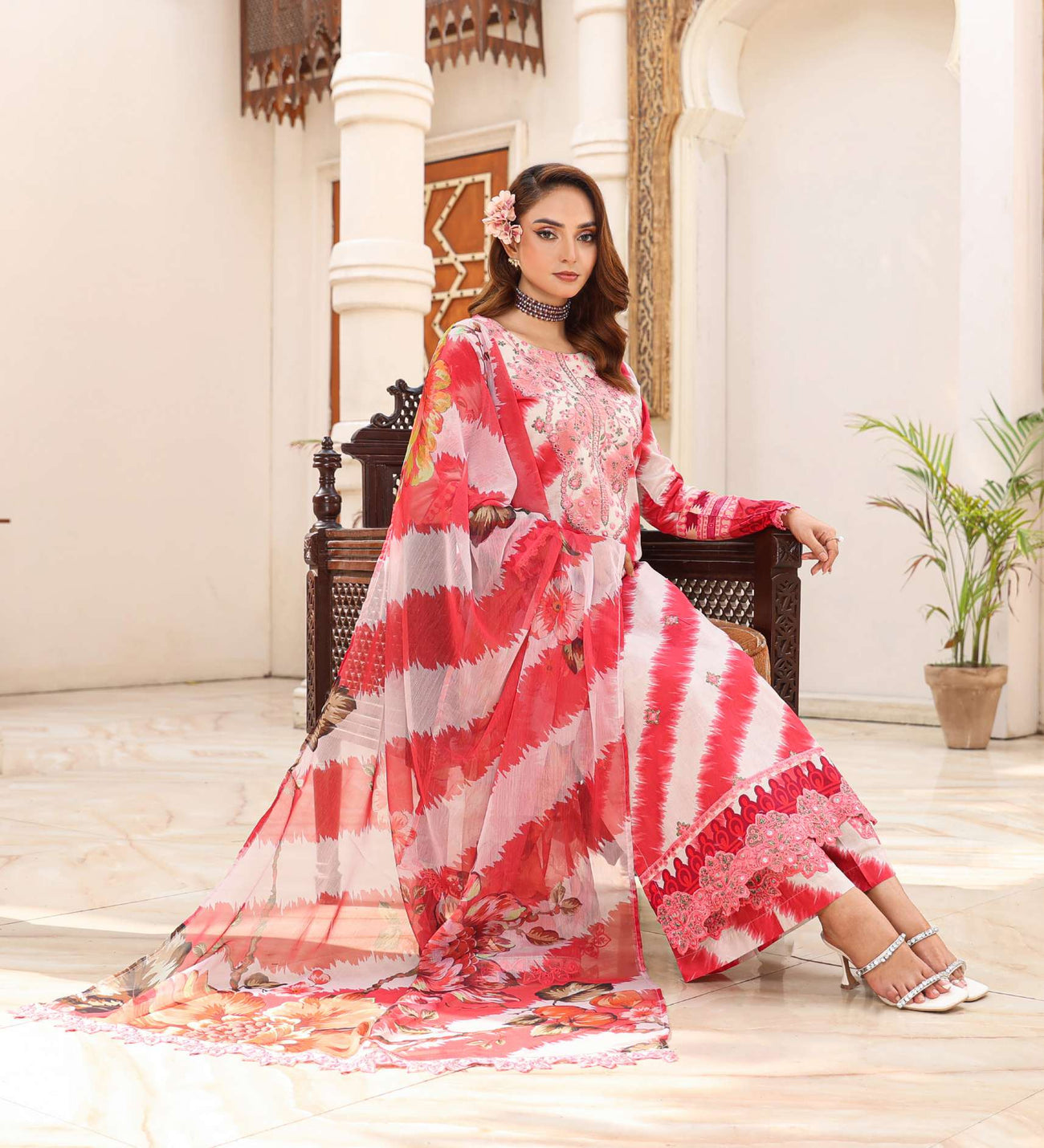 CHRIZMA LUXURY EMBROIDERED LAWN 3PC READYMADE SC04