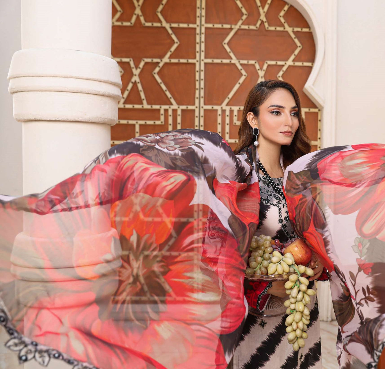 CHRIZMA LUXURY EMBROIDERED LAWN 3PC READYMADE SC01