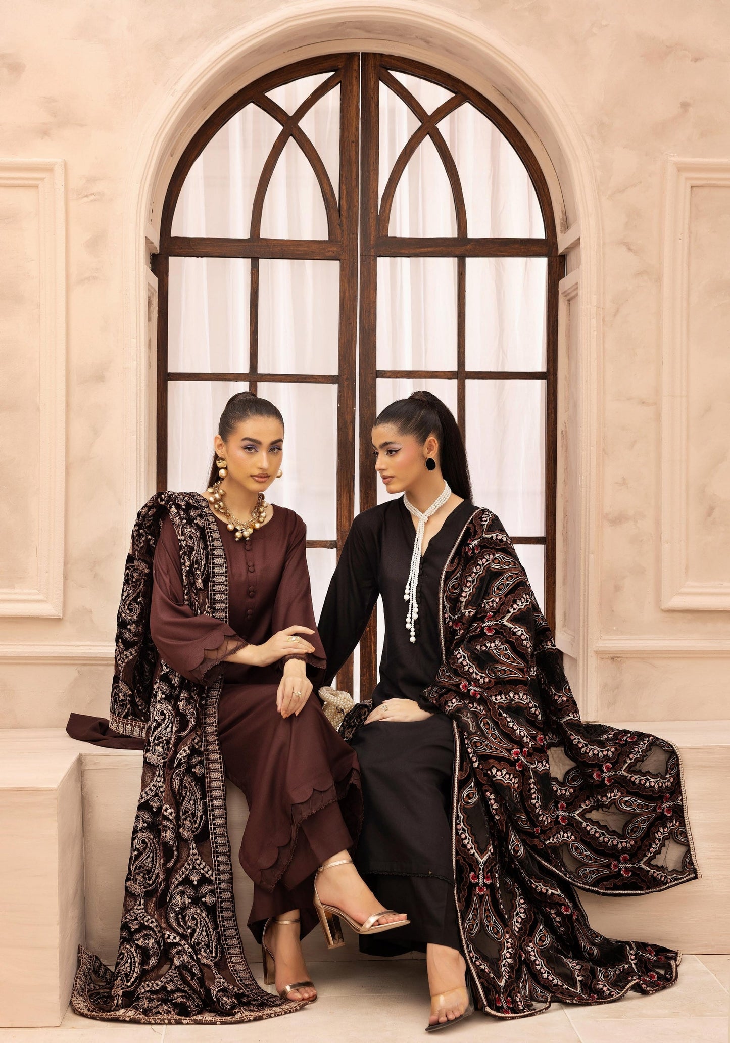 Hanna Dhanak 3PC Embroidered Readymade Suit with Velvet Shawl SHD21