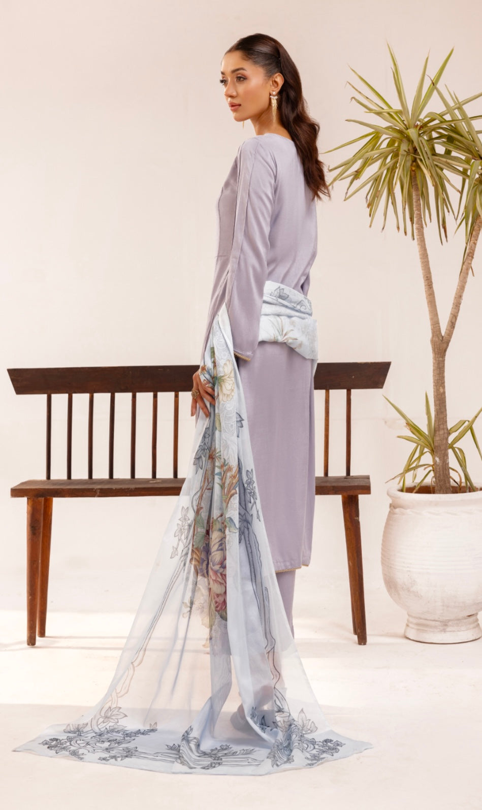 SIMRANS ‘KISMET’ | EID EMBROIDERED SEQUENCE VISCOSE READYMADE | SM101
