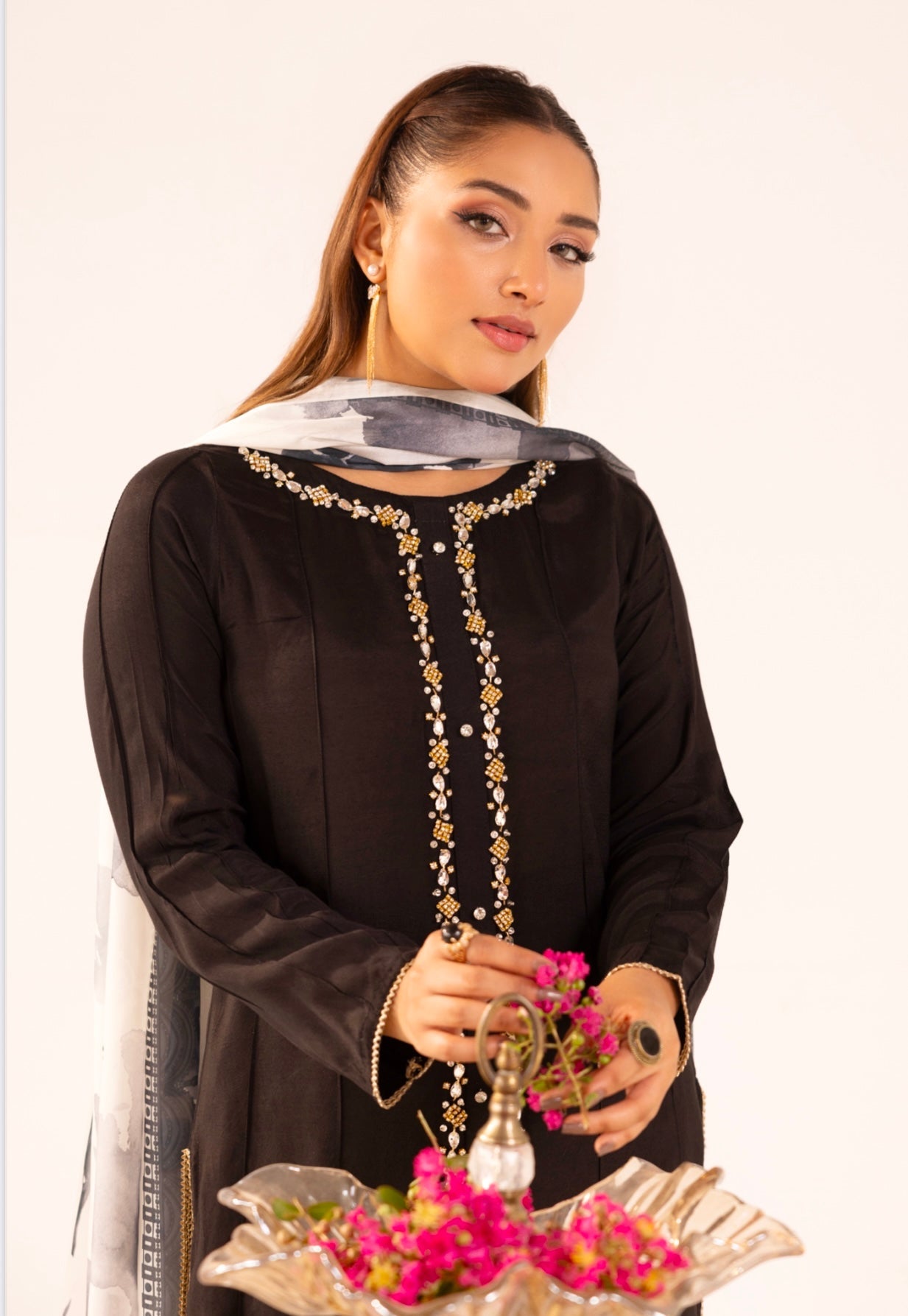 SIMRANS ‘KISMET’ | EID EMBROIDERED SEQUENCE VISCOSE READYMADE | SM102