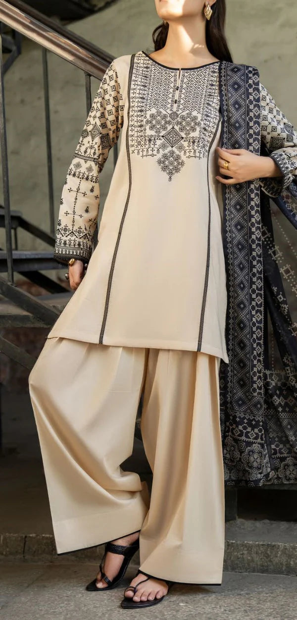 CASUALLITE ‘SPECIAL ’ | EMBROIDERED COTTON 3PC READYMADE | SAARA SPECIAL541