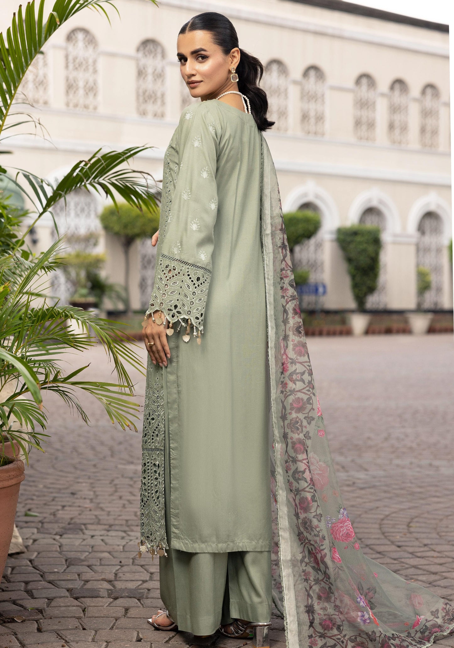SIMRANS LUXURY HANDWORK CHICKNKARI 3PC READYMADE 504
