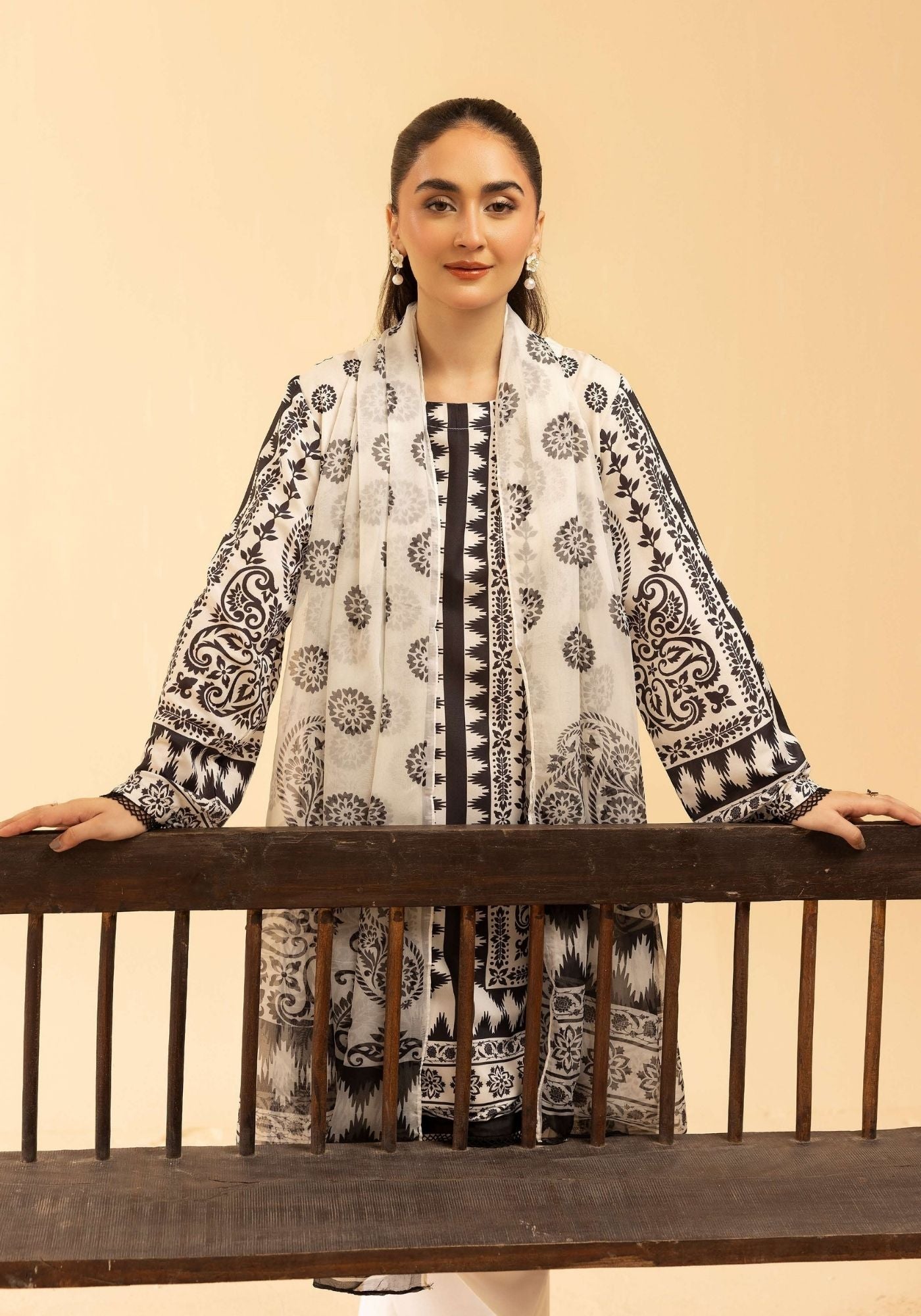 Sania Masketiya Mehak collection 3 piece printed casual suit 112203