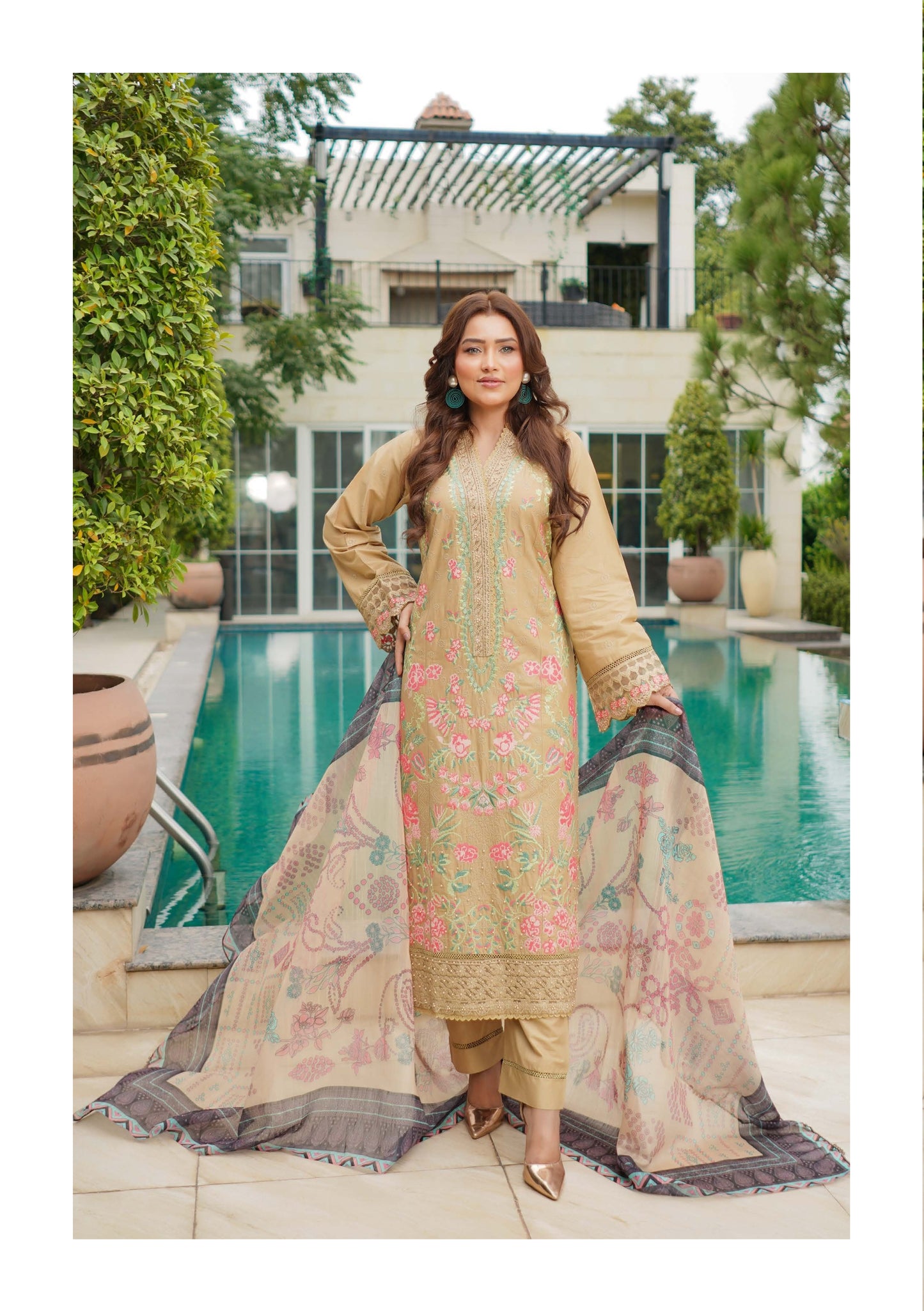 MUNIRA | EMBROIDERED LAWN READYMADE |SS26