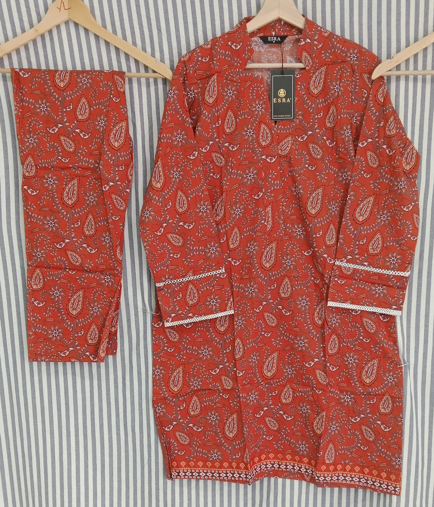 NO RETURN NO EXCHANGE M020