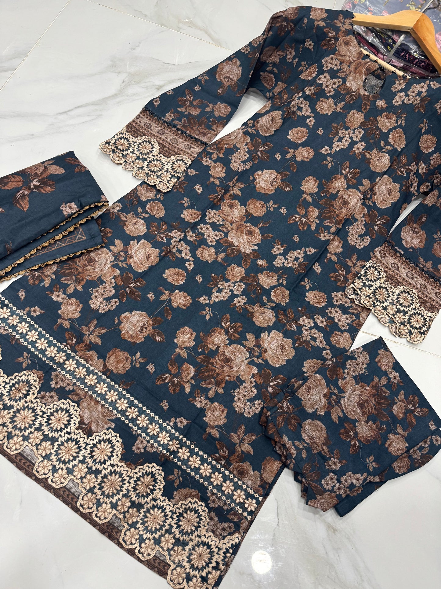 NAKHRA COLLECTION EMBROIDERED DHANAK 3PC READYMADE | NDR208