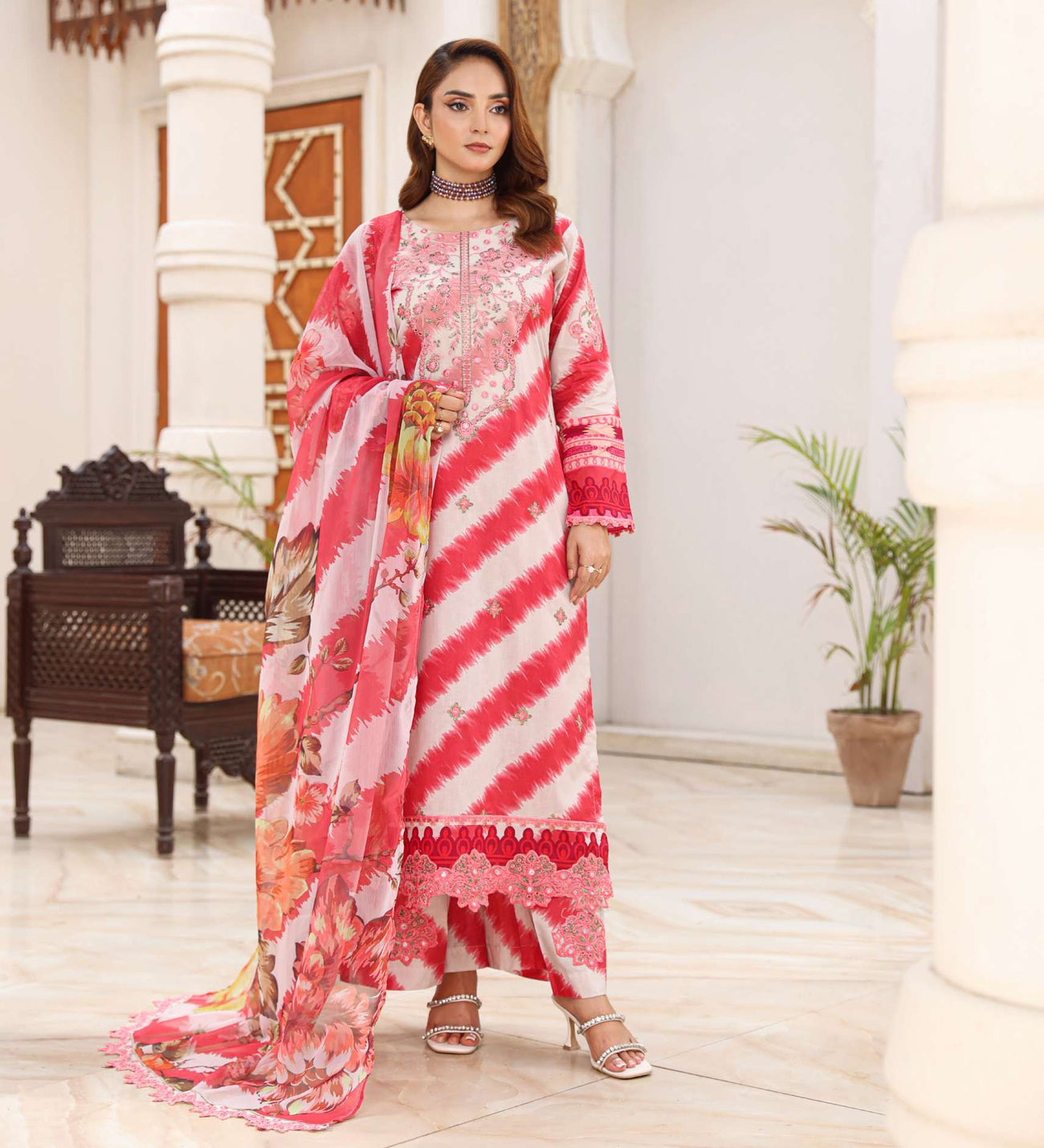 CHRIZMA LUXURY EMBROIDERED LAWN 3PC READYMADE SC04
