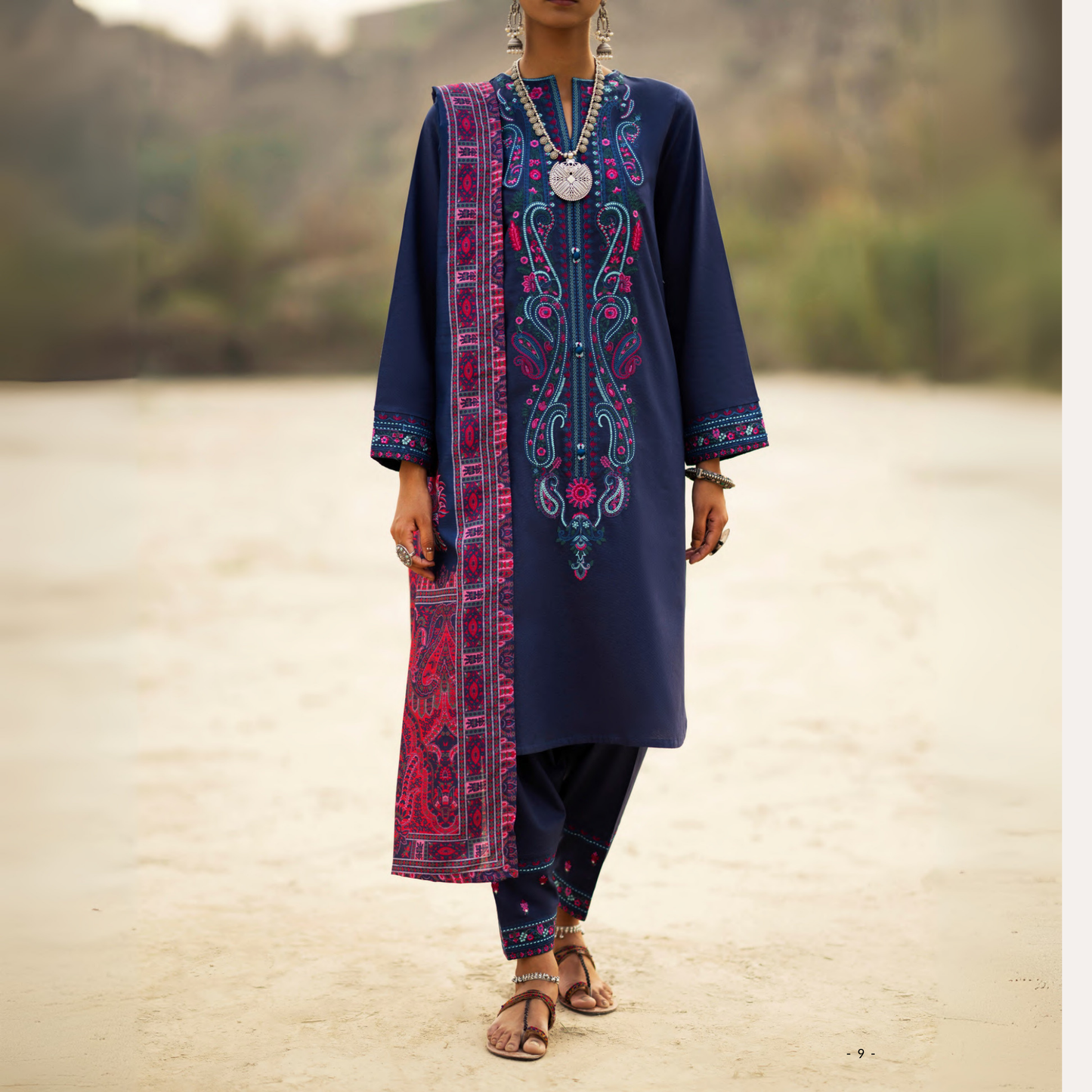CASUALLITE ‘SPECIAL ’ | EMBROIDERED COTTON 3PC READYMADE | S1326