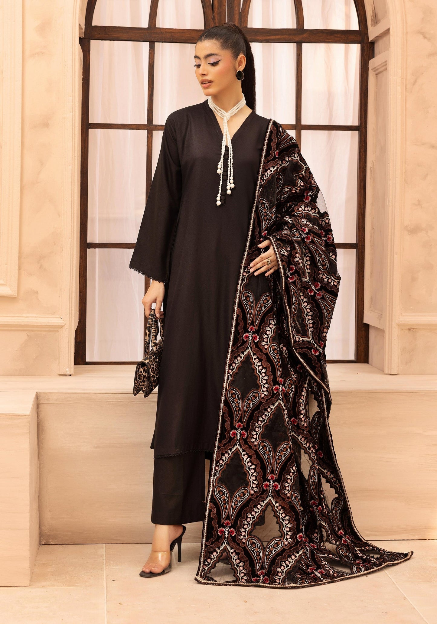 Hanna Dhanak 3PC Embroidered Readymade Suit with Velvet Shawl SHD21