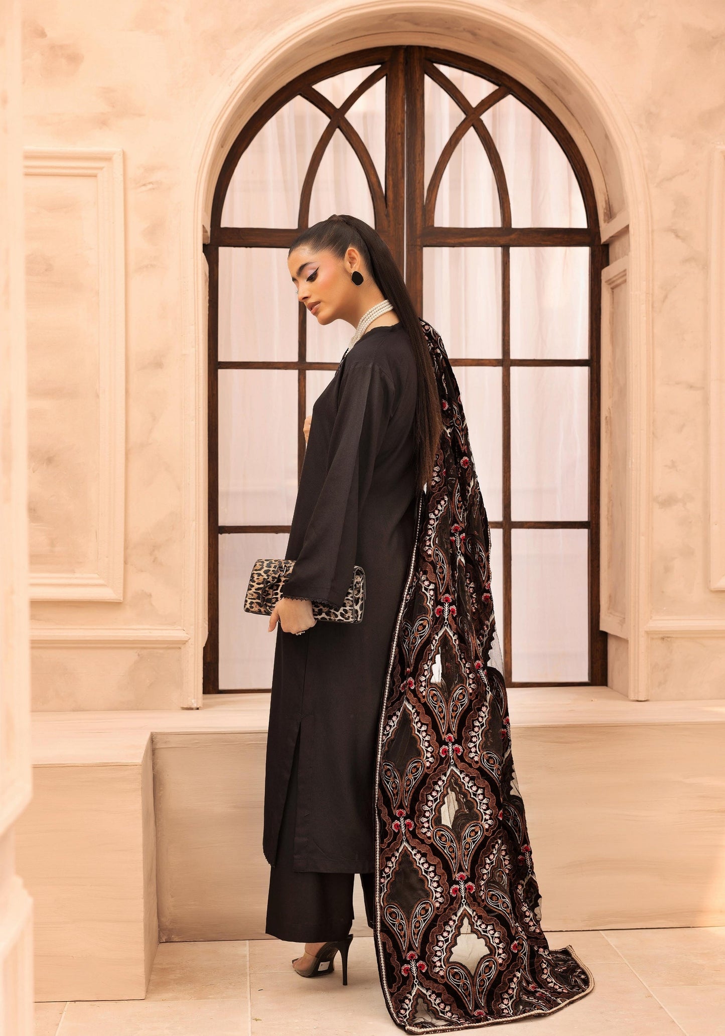 Hanna Dhanak 3PC Embroidered Readymade Suit with Velvet Shawl SHD21