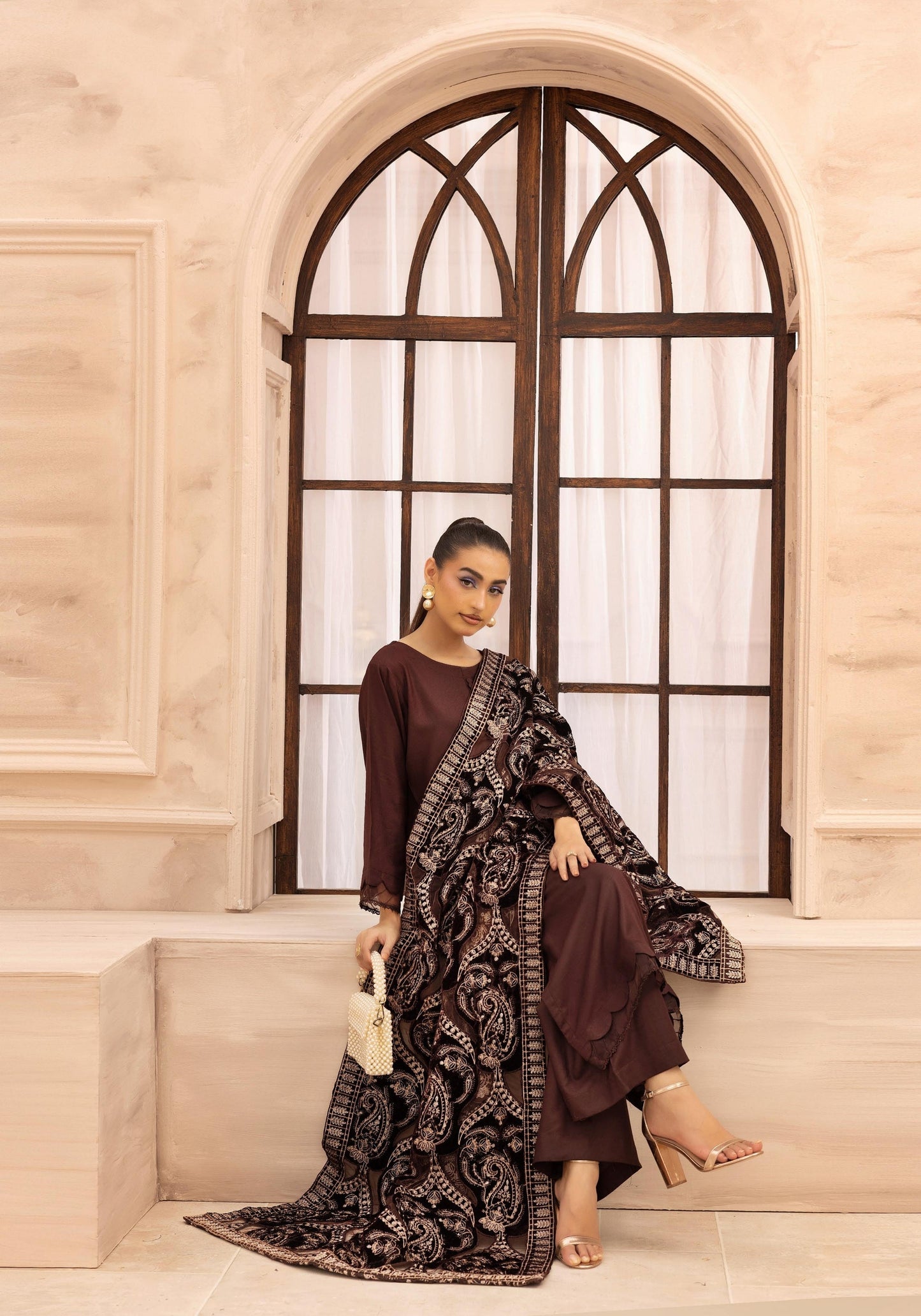 Hanna Dhanak 3PC Embroidered Readymade Suit with Velvet Shawl SHD23