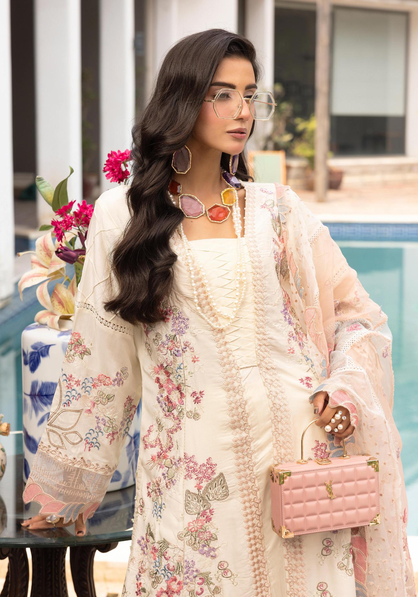 SIMRANS Khaas premium 3 piece mummy & me Ledies  Eid outfit.