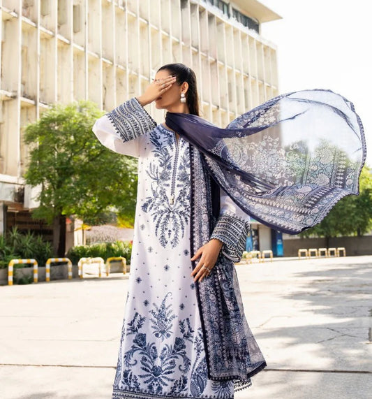 CASUALLITE ‘SPECIAL ’ | EMBROIDERED COTTON 3PC READYMADE | SAARA SPECIAL545
